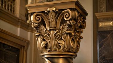 Chapiters Classic capital with scrolls and central pearl insert 3d model